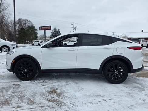 Used 2024 Buick Envista Sport Touring w/ Convenience I Package image 8