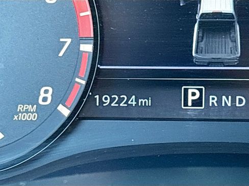 Used 2024 Nissan Frontier PRO-4X w/ Technology Package AWD/4WD image 12