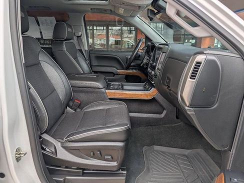 Used 2018 Chevrolet Silverado 1500 High Country AWD/4WD image 34