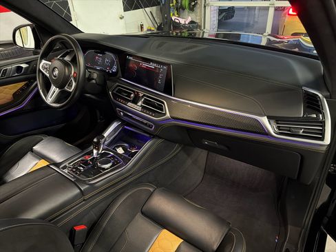 Used 2022 BMW X5 M Competition w/ Competition Package 2 image 17