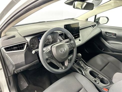 Used 2023 Toyota Corolla LE image 17