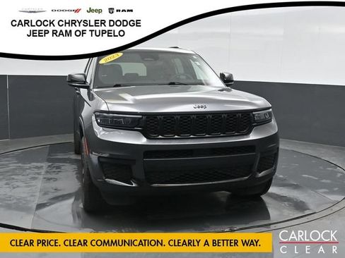 Used 2023 Jeep Grand Cherokee L Laredo AWD/4WD image 6