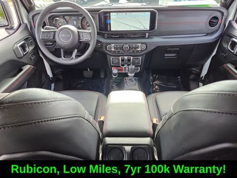 Certified 2025 Jeep Gladiator Rubicon w/ Safety Group AWD/4WD image 17