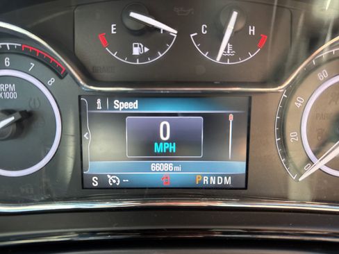 Used 2016 Buick Regal Premium image 21