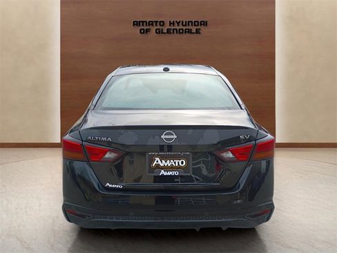 Used 2024 Nissan Altima 2.5 SV image 4
