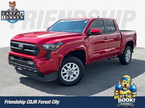 Used 2025 Toyota Tacoma SR5 AWD/4WD image 1