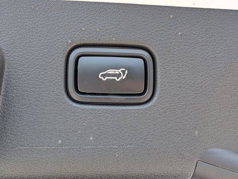 Used 2025 Kia Sportage SX FWD image 14