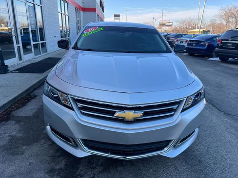 Used 2016 Chevrolet Impala LT w/ Convenience Package image 10