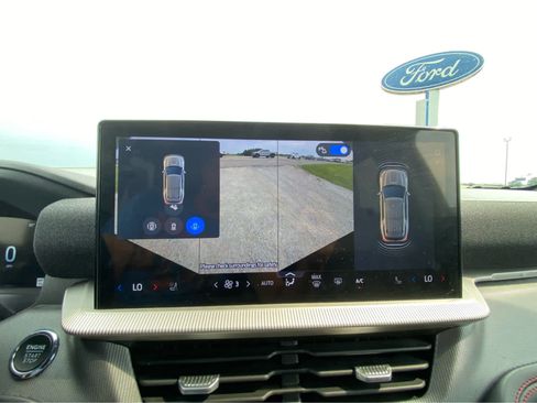 Used 2025 Ford Explorer ST-Line w/ ST-Line Street Pack AWD/4WD image 37