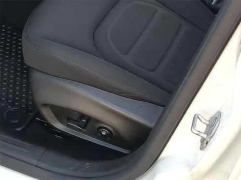 Used 2021 Jeep Renegade Latitude w/ Convenience Group image 13