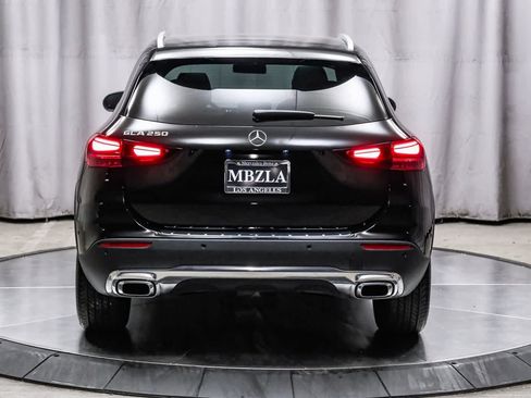 Certified 2025 Mercedes-Benz GLA 250 image 3