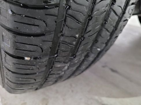 Used 2020 Dodge Journey SE image 23