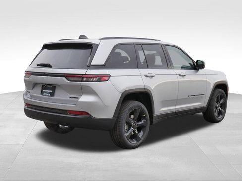 New 2026 Jeep Compass Trailhawk image 14