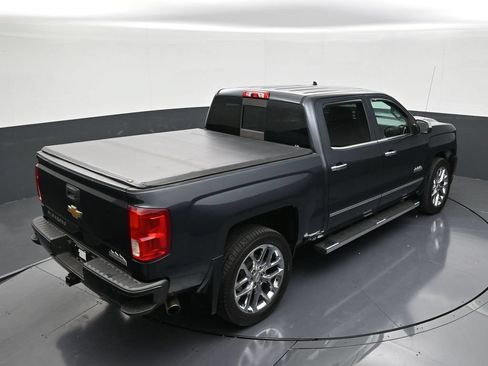 Used 2018 Chevrolet Silverado 1500 High Country AWD/4WD image 17