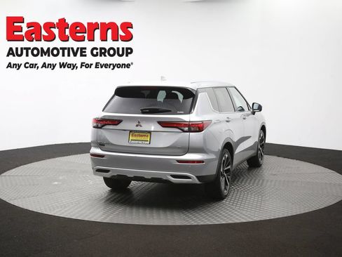 Used 2024 Mitsubishi Outlander SE AWD/4WD image 40