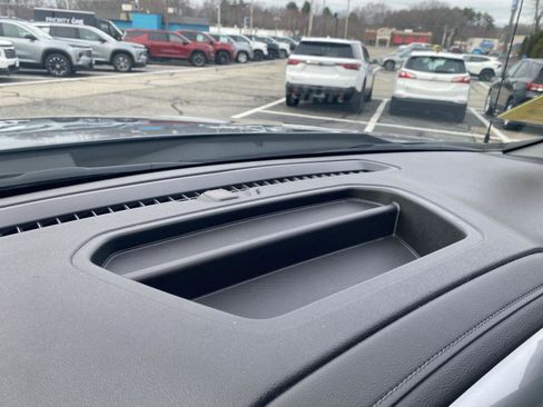 Used 2022 Chevrolet Silverado 1500 LT image 31