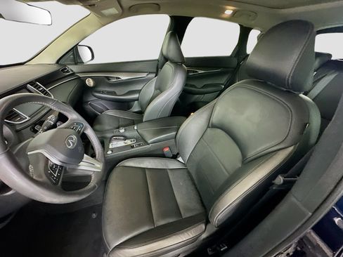 Used 2023 INFINITI QX50 Luxe FWD image 13