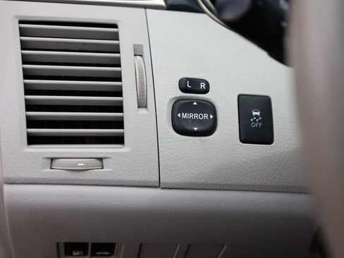 Used 2011 Toyota Avalon FWD image 48