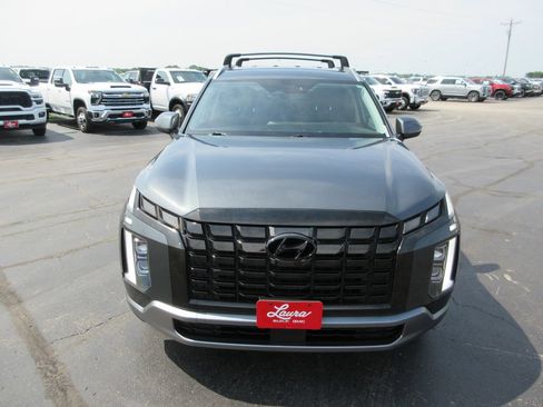 Used 2023 Hyundai Palisade SEL FWD image 13