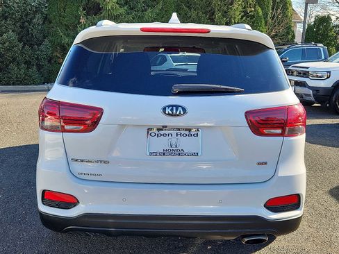 Used 2019 Kia Sorento LX w/ LX Convenience Package image 5