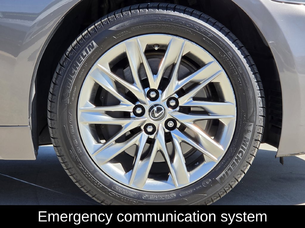 Used 2018 Lexus LS 500 w/ Interior Upgrade Package RWD image 12