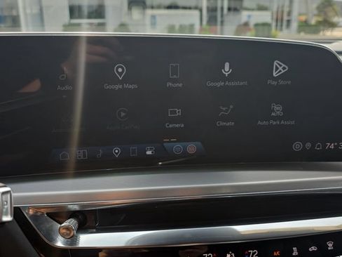 Certified 2024 Cadillac Lyriq Luxury AWD/4WD image 22
