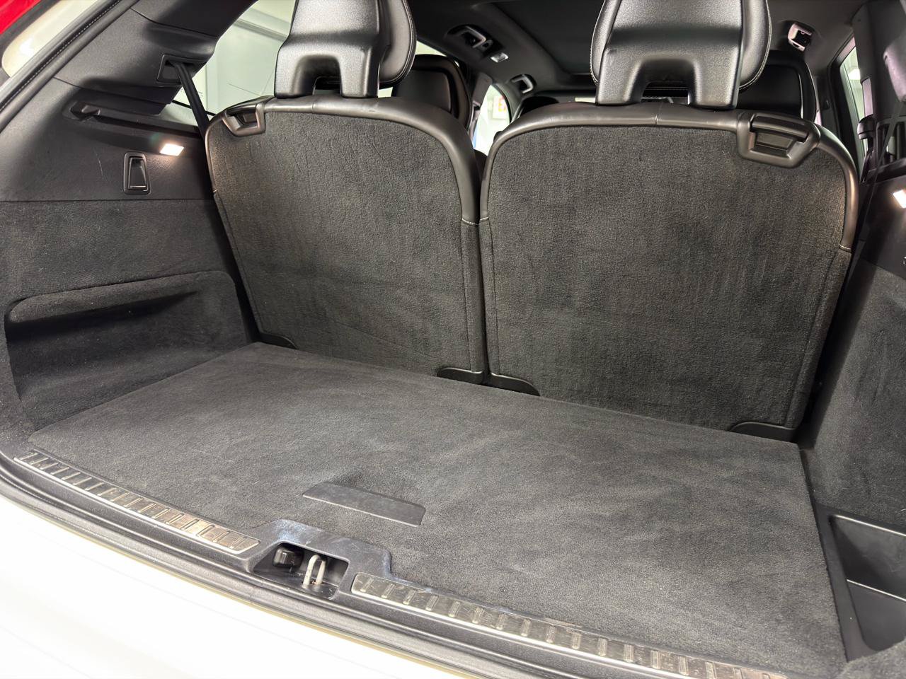 Used 2016 Volvo XC90 T6 R-Design w/ Protection Package AWD/4WD image 37