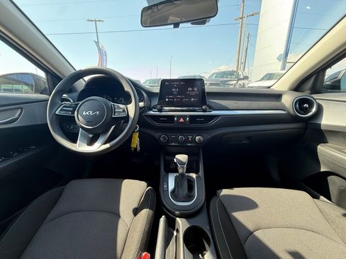 Used 2024 Kia Forte LXS w/ LXS Technology Package image 26
