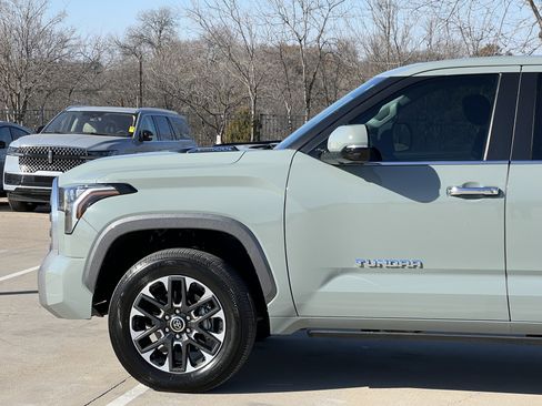Used 2024 Toyota Tundra Limited image 5