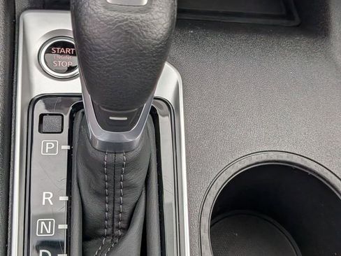 Used 2025 Nissan Altima 2.5 SV FWD image 17