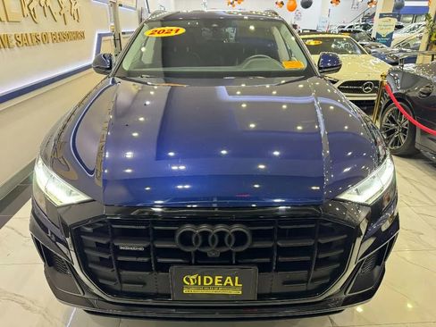 Used 2021 Audi Q8 Premium Plus w/ Premium Plus Package image 2