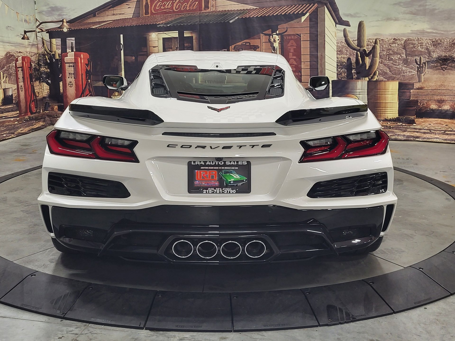 Used 2023 Chevrolet Corvette Z06 RWD image 4