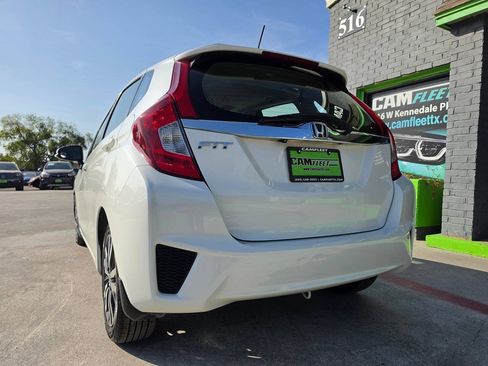 Used 2017 Honda Fit EX image 9