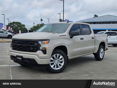 New 2026 Chevrolet Silverado 1500 Custom w/ LPO, Dark Essentials Package