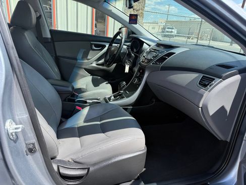 Used 2015 Hyundai Elantra Limited FWD image 14