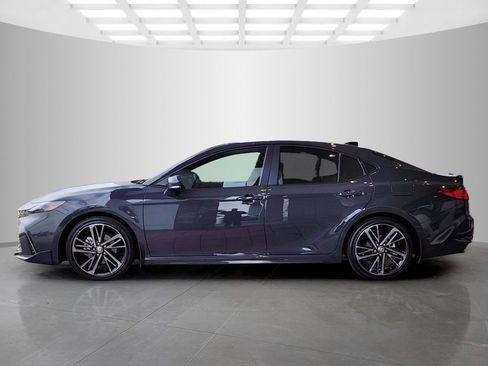 Used 2025 Toyota Camry XSE image 8
