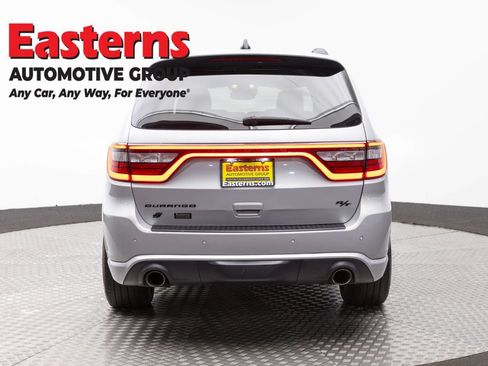 Used 2024 Dodge Durango R/T w/ Tow 'N Go Package AWD/4WD image 6