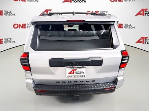 Certified 2026 Toyota 4Runner TRD Off-Road Premium AWD/4WD image 7