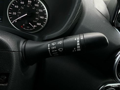 Used 2025 Nissan Sentra S image 32