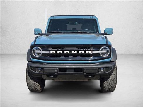 Used 2022 Ford Bronco Outer Banks w/ Sasquatch Package image 2
