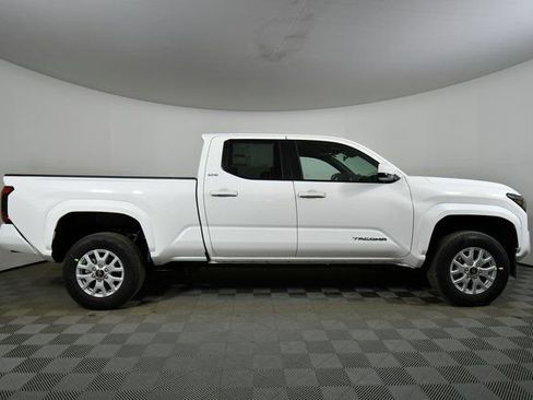 New 2026 Toyota Tacoma SR5 AWD/4WD image 15