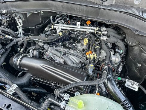 Used 2026 Ford Explorer Active RWD image 33