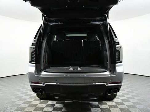 New 2026 Chevrolet Suburban Premier w/ Sun And Tow Package image 28
