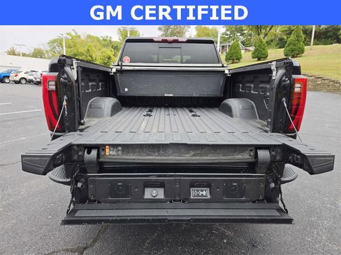 Certified 2024 GMC Sierra 2500 Denali Ultimate image 23