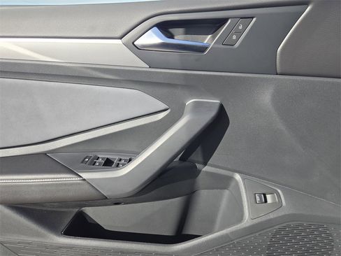New 2026 Volkswagen Jetta SE image 17