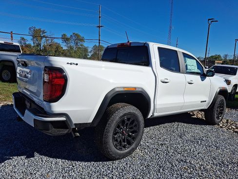 New 2026 GMC Canyon Elevation w/ Convenience Package image 4