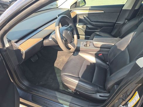 Used 2022 Tesla Model 3 Long Range AWD/4WD image 4