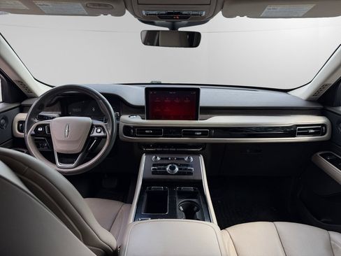 Used 2023 Lincoln Aviator Reserve RWD image 10
