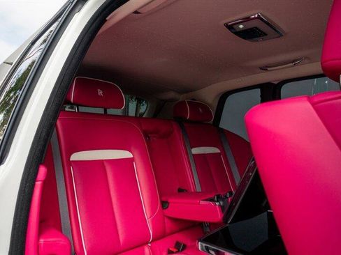 Used 2025 Rolls-Royce Cullinan image 62