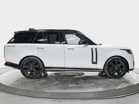 Used 2023 Land Rover Range Rover SE AWD/4WD image 8